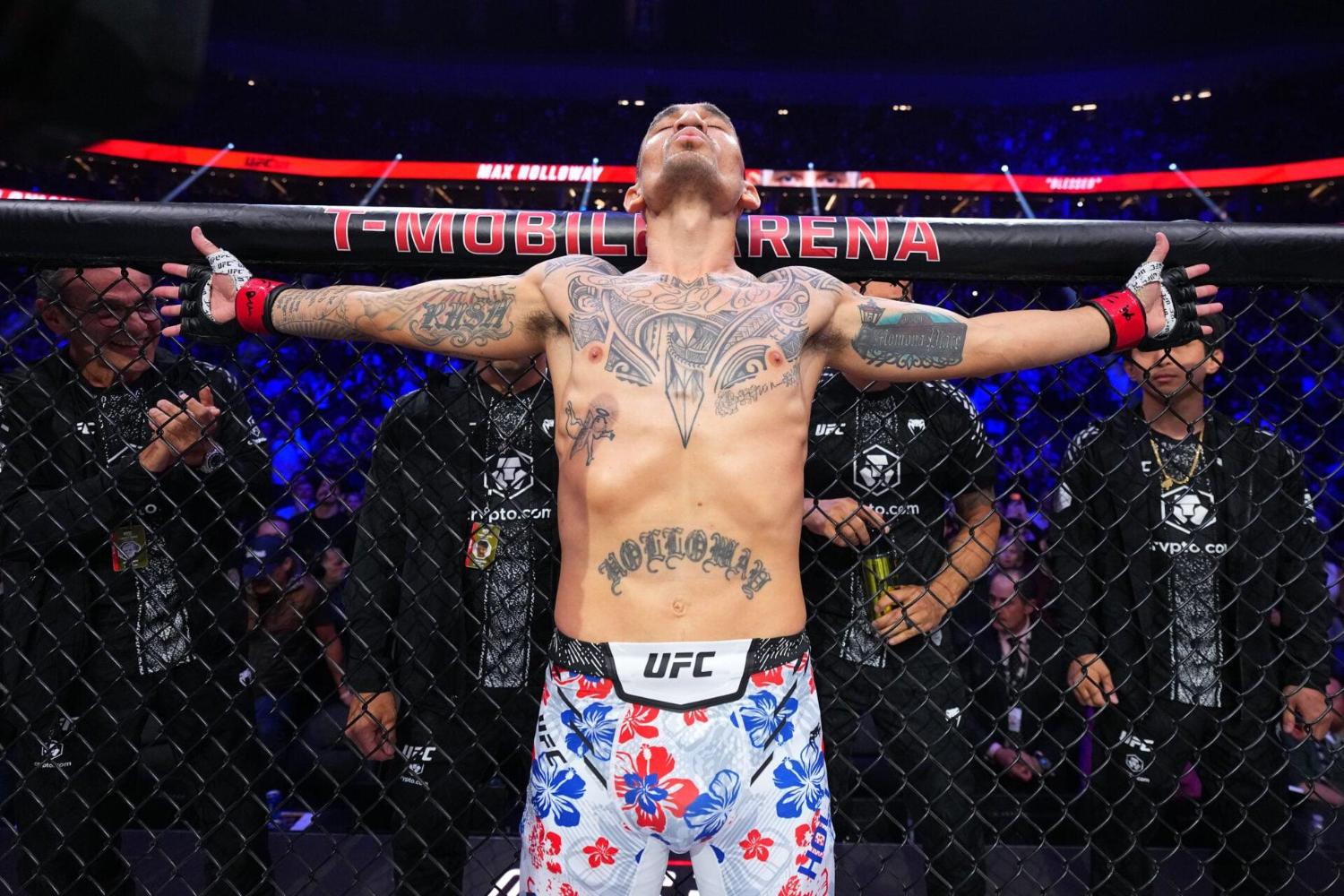 Макс Холлоуэй ожидает наибольшего гонорара в UFC в поединке с МакГрегором несмотря на изменение формата трансляции