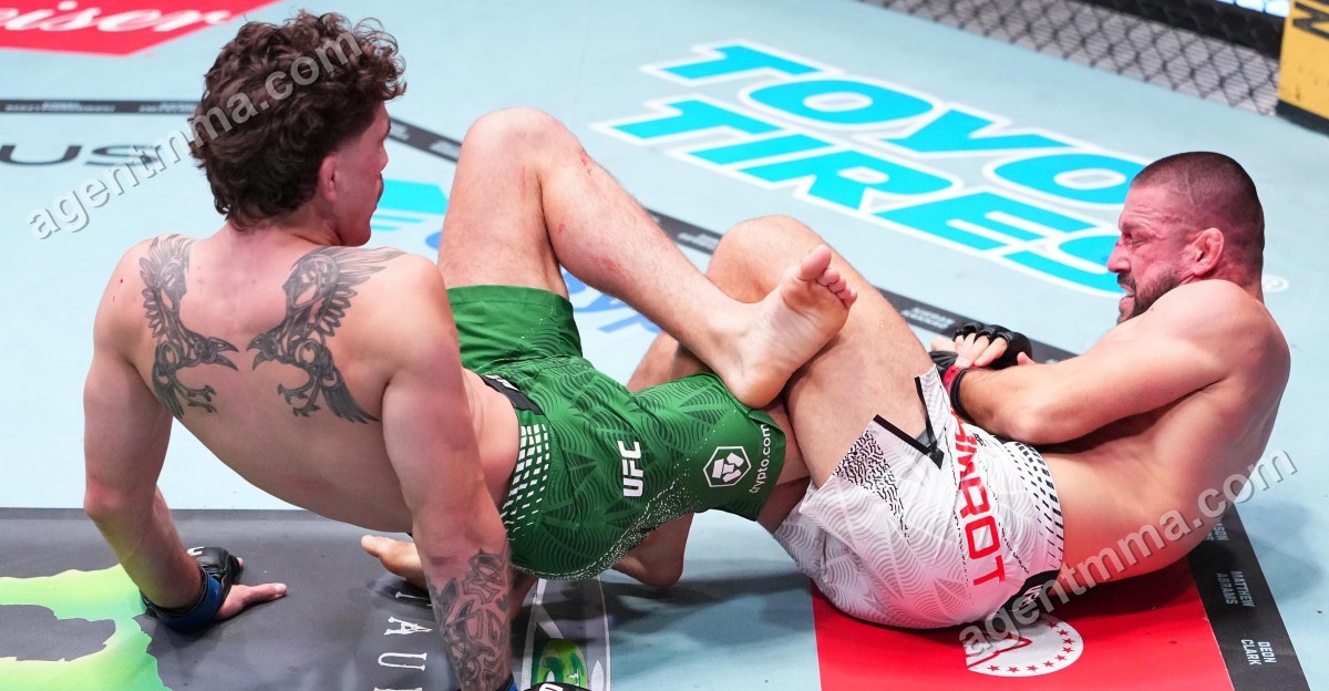 Quillan Salkilld flags possible knee injury after UFC Vegas 120 win over Mateusz Gamrot