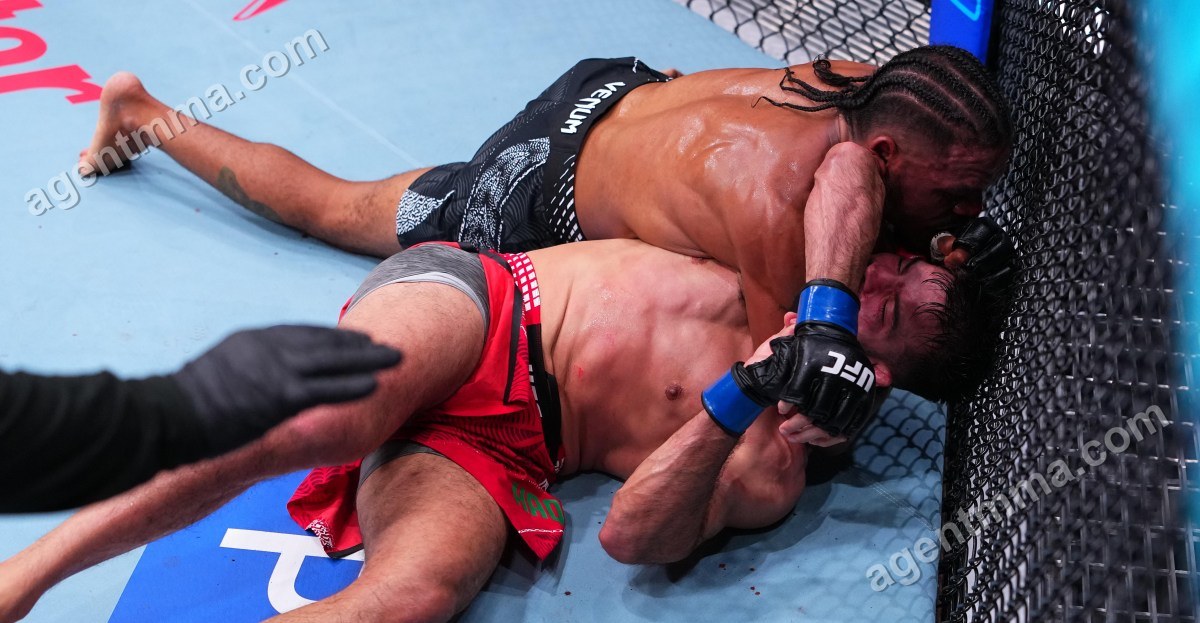 Чрис Падилла Насрат Акпарастты UFC Sacramentoda бір секунд қалғанына шағының үстінде сығамын жеңді