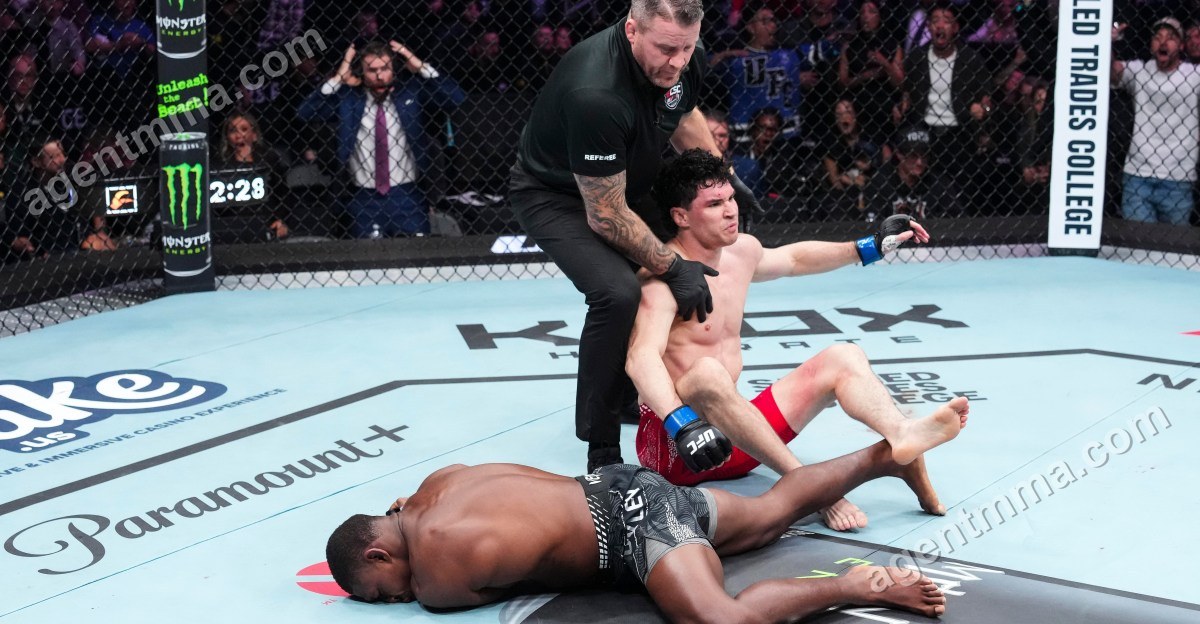Mike Malott Knocks Out Joaquin Buckley in Round 2 of UFC Edmonton Main Event