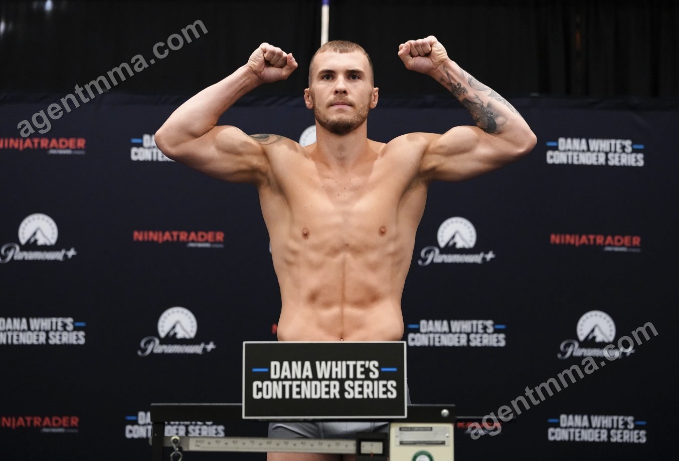 Martin Kozak TKOs Christian Echols in Round 2 at DWCS 91