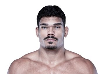 Lucas Fernando assina com UFC, não enfrentará Dustin Jacoby em UFC Abu Dhabi
