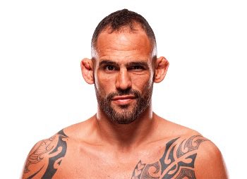 Сантьяго Понзиниббио против Сэма Паттерсона на UFC Abu Dhabi 25 июля